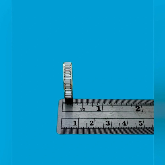 Brighton Eternal Stack Ring.  Size 8.  NWOT.  Crystals Silver Plated - Picture 6 of 6